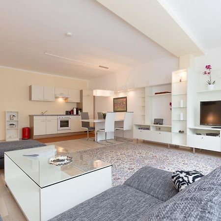 Christian Apartments Oper - Contactless Check In فيينا المظهر الخارجي الصورة