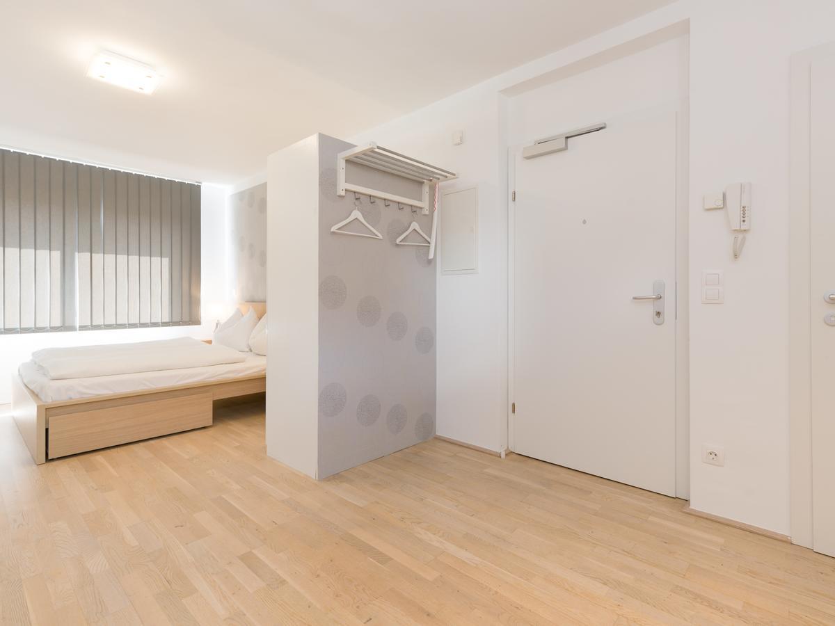 Christian Apartments Oper - Contactless Check In فيينا المظهر الخارجي الصورة